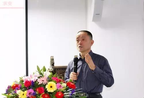 a687059.jpg a687059.jpg