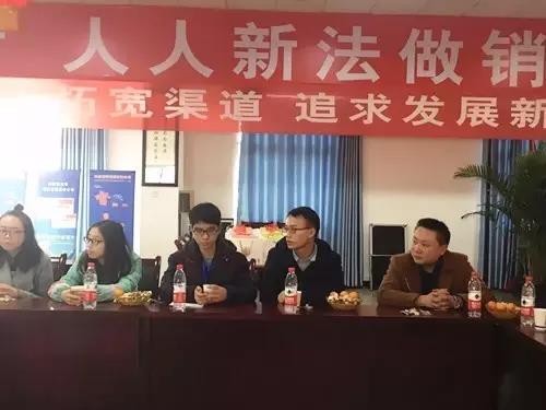 b8de2a5.jpg b8de2a5.jpg