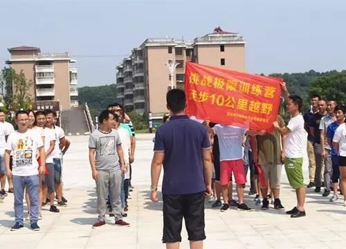 d81b70d.jpg d81b70d.jpg